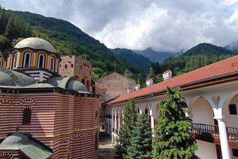 Expérience unique de dormir dans le monastère de Rila