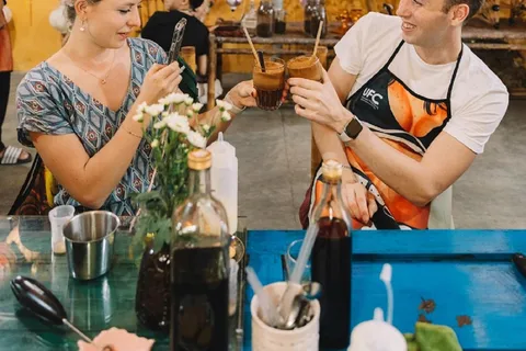Hoi An: Lantaarn en koffie maken
