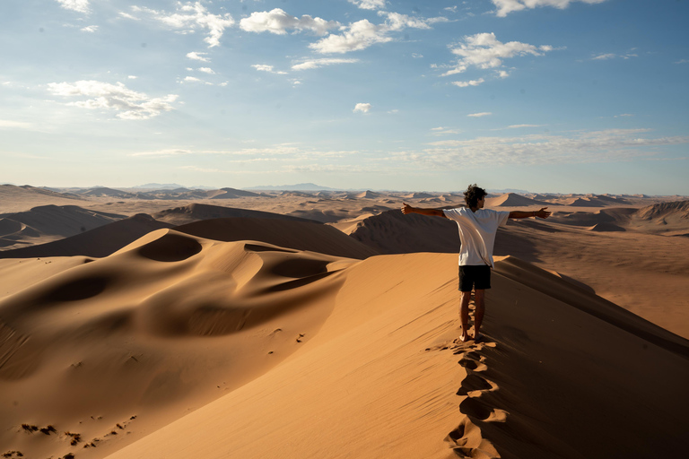 The Ultimate 4-Day Namibia: Sossusvlei, Swakop & Spitzkoppe The Ultimate 4-Day Namibia Loop