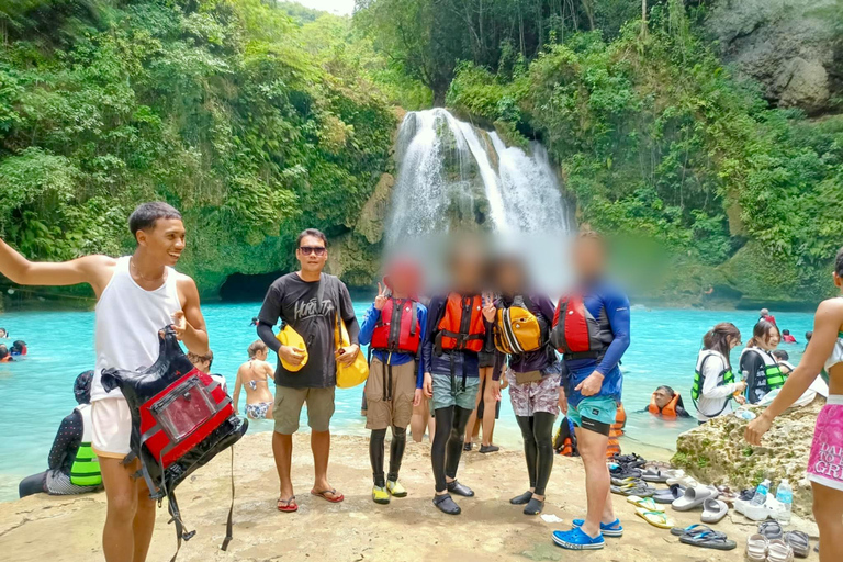 Cebu: 2-Day Private Tour Moalboal and Oslob