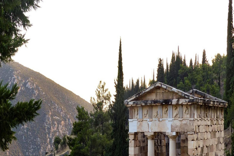 Delphi:Oracle & Ancient Wonders Private Day Tour from Athens