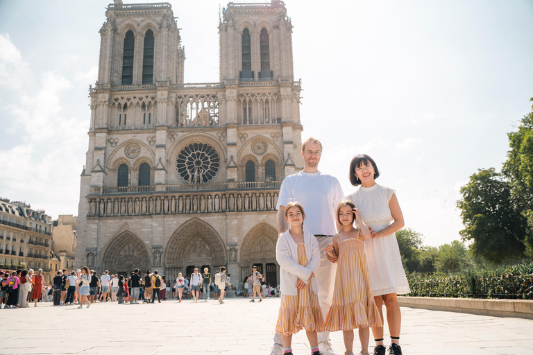 Paris: Notre-Dame Guided Tour w/ Bell Tower Timed Entry