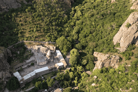 Yerevan: Heidense Tempel van Garni, Geghard &amp; Lavash Bakken Tour