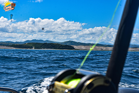 Sigatoka: Charter de pesca com cruzeiro no rio e lanchesSigatoka: Passeio de barco com pesca e lanche
