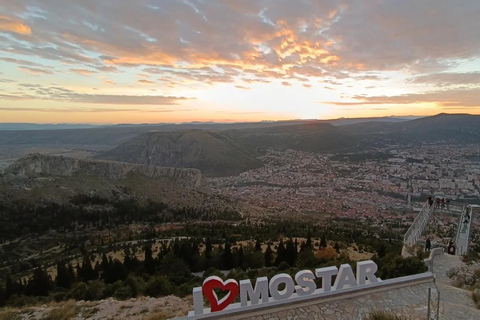 Ponte de vidro e tirolesa em Mostar