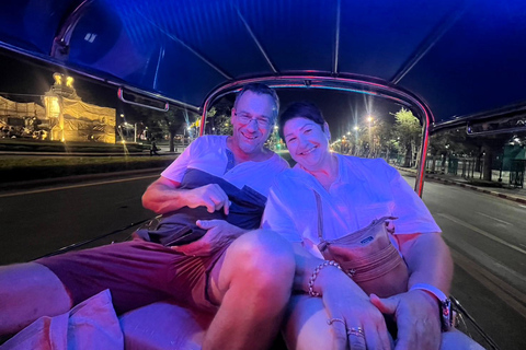 Tour di Bangkok in Tuk Tuk con servizio di prelievo in hotel e cena