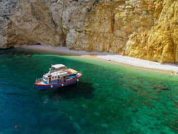 Krk: Crucero por la Playa Dorada y la Cueva Azul con Bebida de Bienvenida