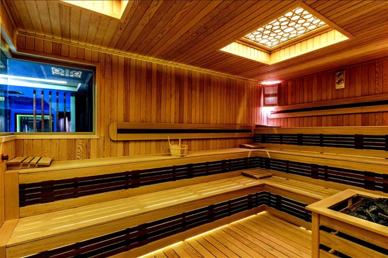 Istanbul: Private Turkish Bath w/ Massage & Spa in Old City 30-Minute Foam Massage, Scrubbing, Sauna, and Steam Access