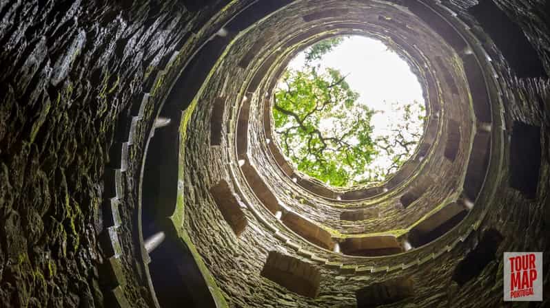 Lissabon: Sintra, Pena-Palast, maurisches Schloss & Regaleira-Tour