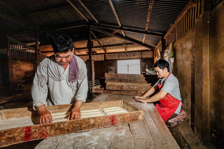 جولة طعام أطباق برابانغ مع أكثر من 15 تذوقًا