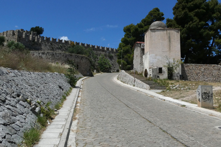 Nafplio: Between Alleys, Secrets, and Vantage Points Nafplio: alleys, secrets and viewpoints