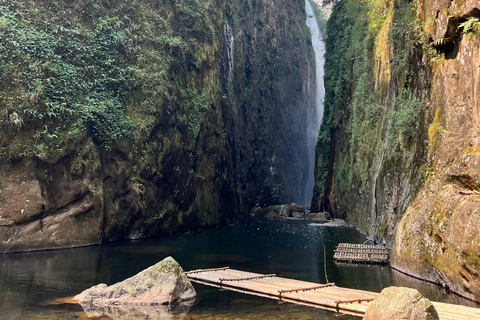 Sapa: Motorrad Tour zum Drgon Wasserfall