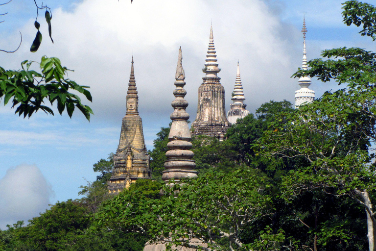 Phnom Penh: Phnom Oudong y Aldea de Koh Chen - Almuerzo incluido