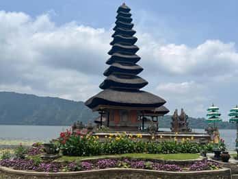 daytour bali:sekumpul + fiji waterfalls,ulundanu beratan