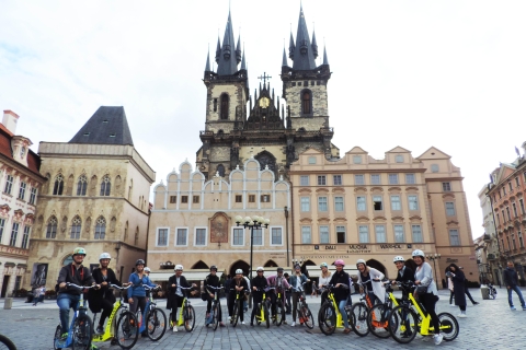 Tour privado de 2 horas por Praga en eBike y / o eScooter