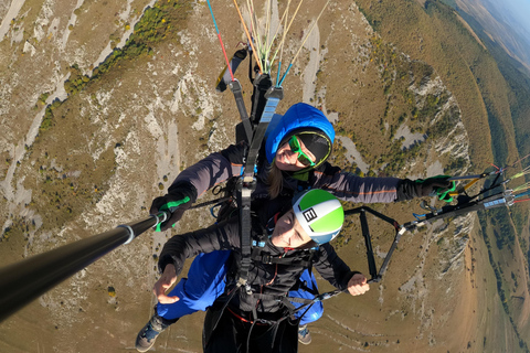 Experiência de parapente em tandem em Brasov (:)