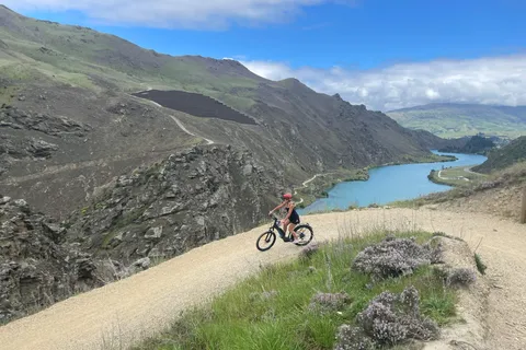 Cromwell: Noleggio biciclette e navetta di lusso per il sentiero del lago Dunstan
