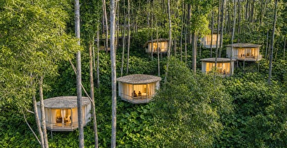Bali: Overnight Glamping, Mt Batur Sunrise Trek & Waterfall