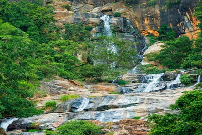 Haputale: Ella Day Tour with Temples, Spice &amp; Waterfalls