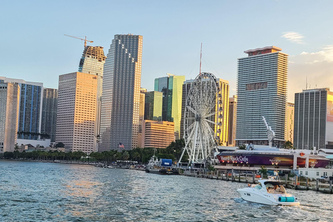 Miami : Croisière au coucher du soleil dans la baie de Biscayne et à South Beach