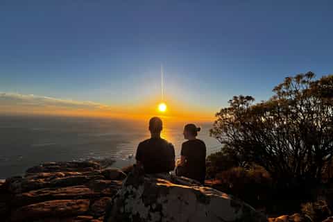 Le Cap : coucher de soleil à Lion's Head – une expérience locale racontée
