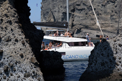 Santorini: Sunset Cruise with Swim Stops, Dinner, and Drinks