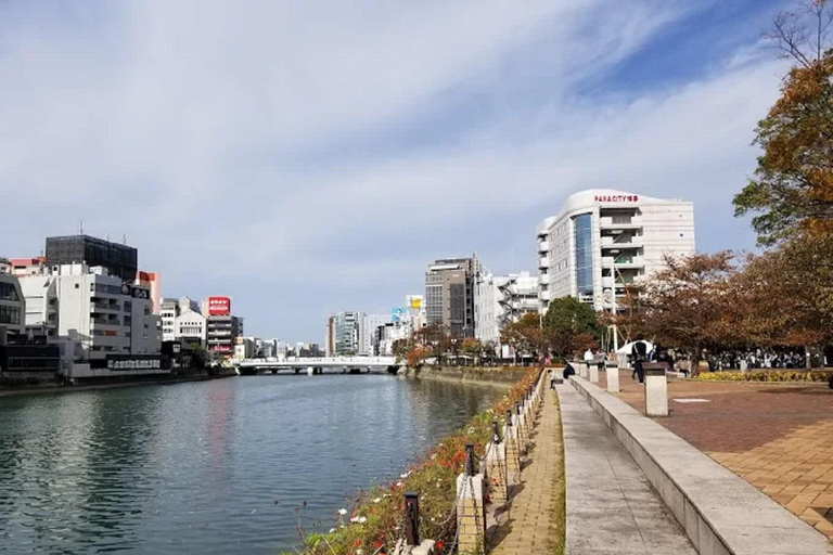 Fukuoka: Nakasu &amp; Hakata River Boat Cruise Guided TourNakasu &amp; Hakata River Boat Cruise Guided Tour