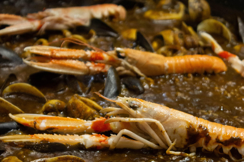 Barcelona: Clase de cocina de paella de marisco y mercado de la Boquería