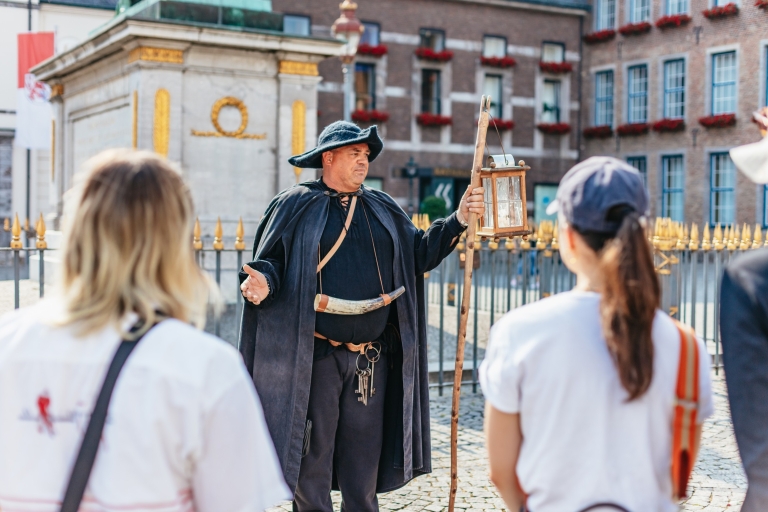 Düsseldorf: Guided Tour with a Night Watchman