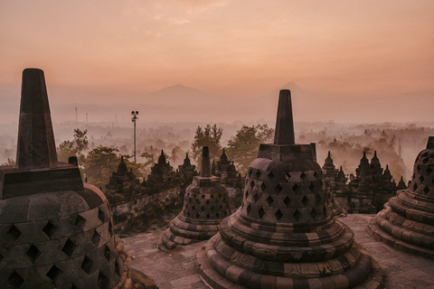 Borobudur bij zonsopgang en een authentieke Javaanse ervaringBorobudur (klim) en Prambanan-tempel