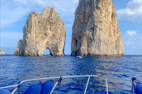 Capri-boottocht vanuit SorrentoSorrento: White Grotto, Green Grotto en Capri-bootcruise
