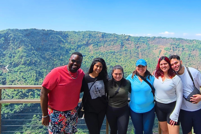 San Salvador: Volcano and Historic Sites Tour