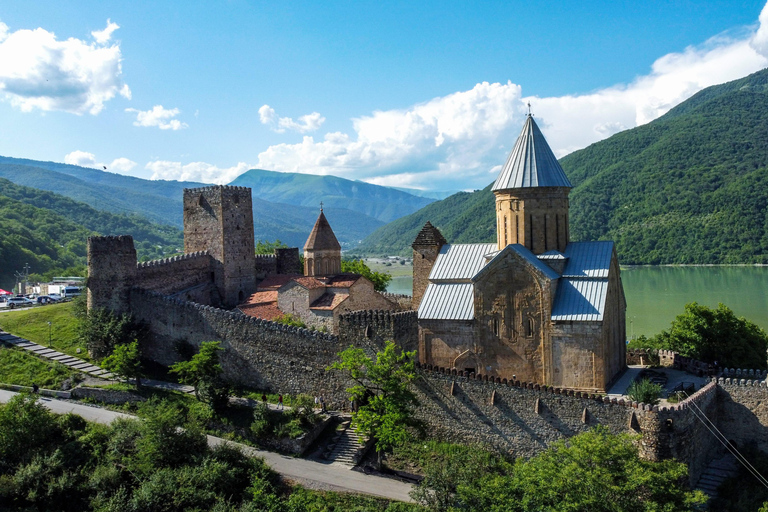 Kazbegi & Gudauri Scenic Photo Day Tour from Tbilisi