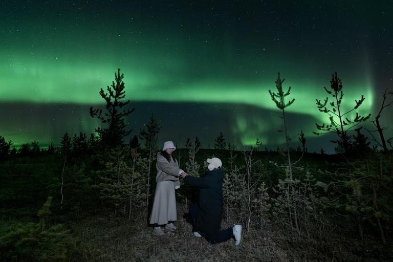 Rovaniemi: 5-star Northern Lights Tour + Pro Photos & Videos Aurora Hunting Photo Tour - another best seller ♥︎♥︎♥︎♥︎♥︎