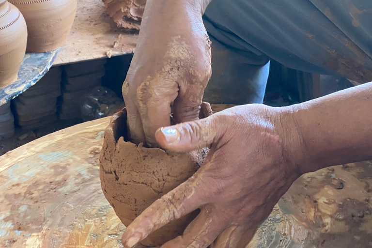 Luang Prabang: Half-Day Cycling & Pottery Experience