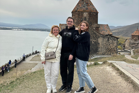 Tesoros de Armenia: Aventura en el Lago Sevan y Dilijan