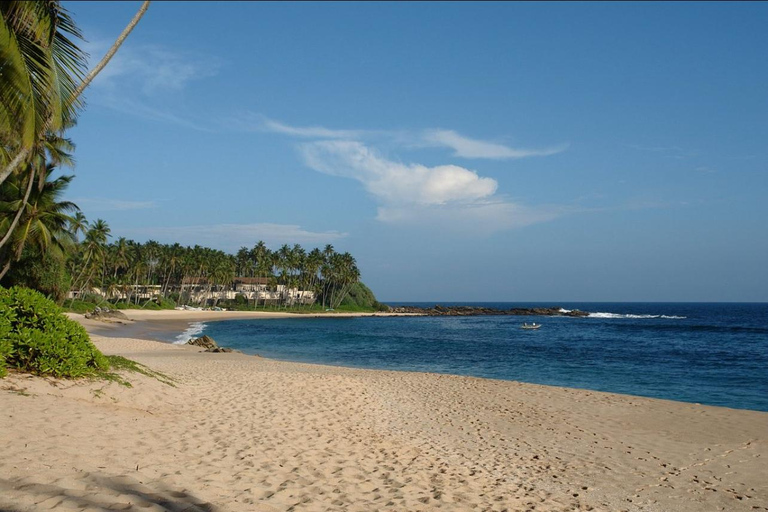 ️ Smooth Ride: Colombo Airport to South Coast Highlights ✨