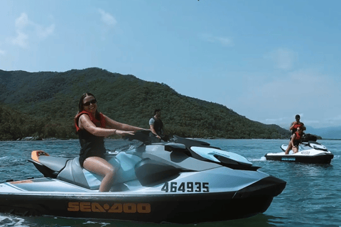 Cairns: 1.5 Hour Jet Ski Coastline Tour