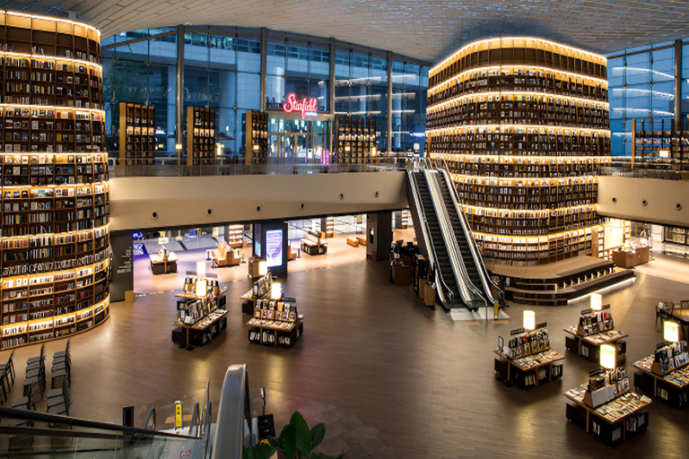 Seoul: Gangnam Time Travel, Royal Tombs to Starfield Library Chinese Guide