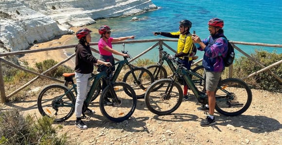 Scala dei Turchi E-Bike Tour: Food Tasting, Villages, Snorkeling, Nature Reserve