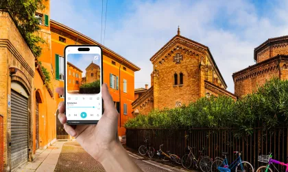 Bologna: Walking In-App Audio Tour auf deinem Telefon (ENG)