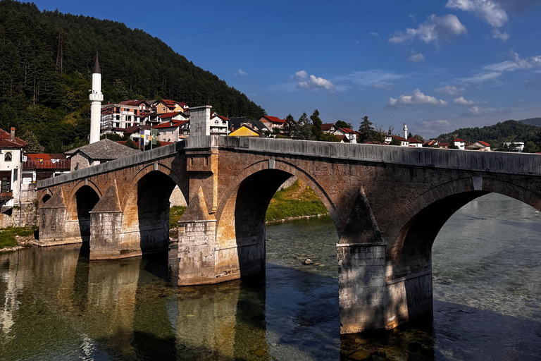 From Sarajevo: Herzegovina Day Trip with Kravica and Mostar