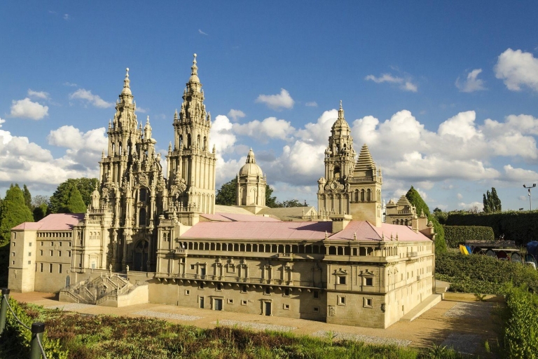 Historic Corners of Santiago de Compostela Walking Tour