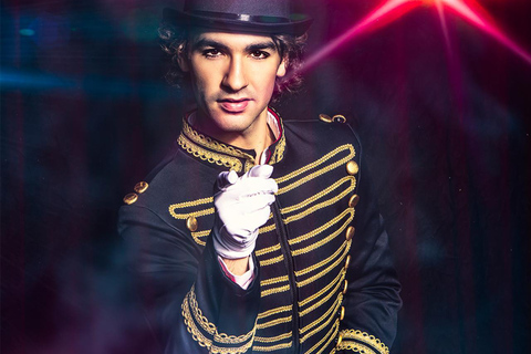 Marseille: Kabarett-Theater L'étoile bleueMarseille: Show im Kabarett-Theater L’étoile bleue