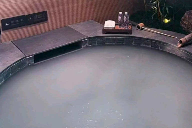 Sichuan: Sishitang Carbonated Onsen Entry Ticket Deluxe Private Carbonated Hot Spring Villa with Sauna