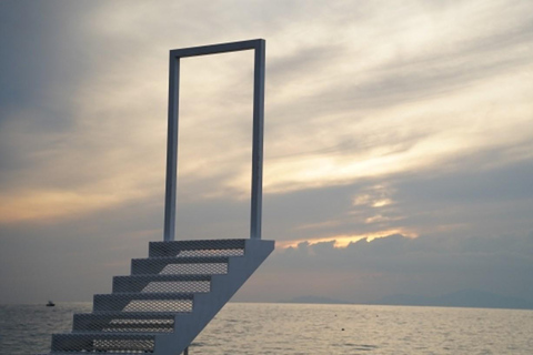 从大阪出发：鸣门漩涡船与阿波舞1日巴士游从大阪出发：鸣门漩涡船和阿波舞 1 日巴士游