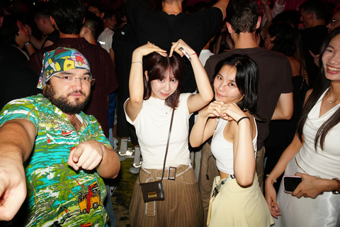Taipei Bar Social for Solo Travelers & New Friends