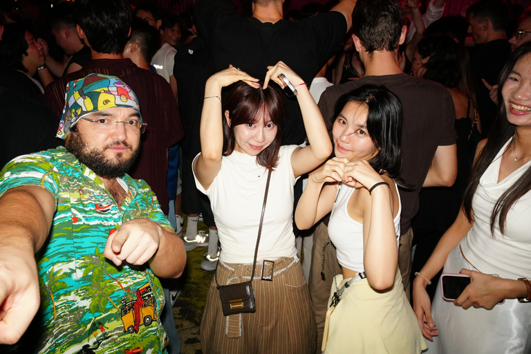 Taipei Bar Social for Solo Travelers & New Friends