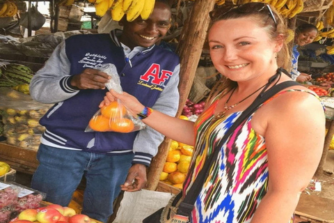 Nairobi: Market Visit and Traditional Cooking Class