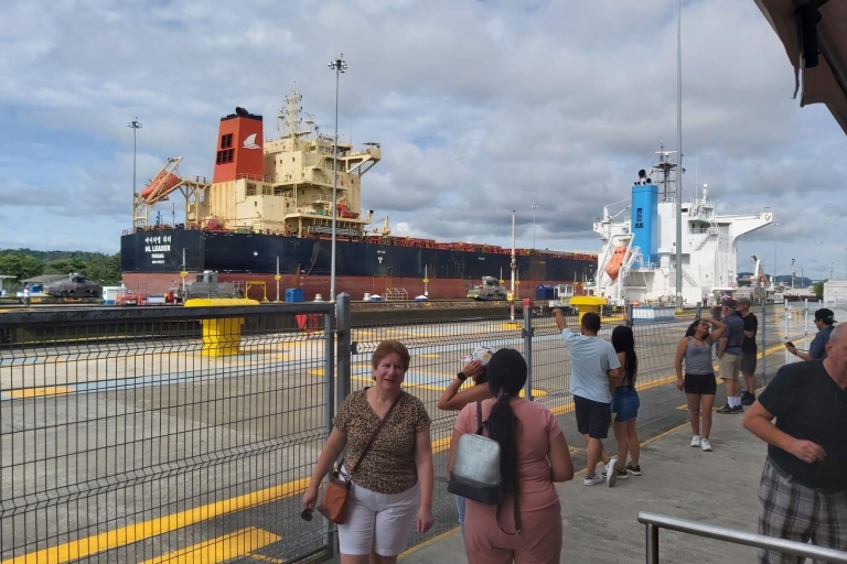 Zwischenstopp im Panama Canal Visitor Center und StadtrundfahrtLayover-Stadtrundfahrt und Panamakanal-Besucherzentrum